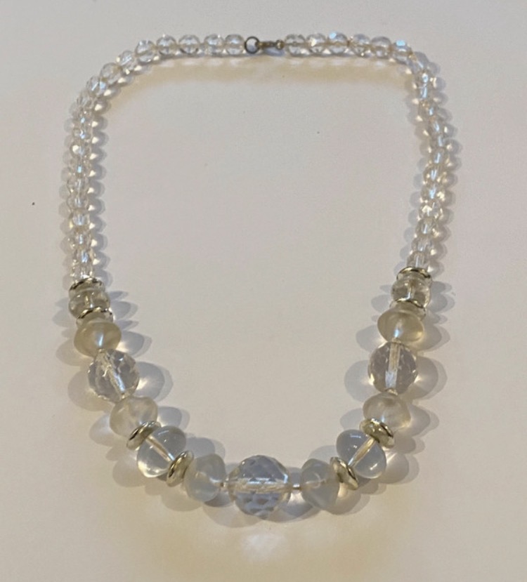 Lot 134: 1960s Frosted & Faceted Glass Bead Necklace — 45cm Princess Length