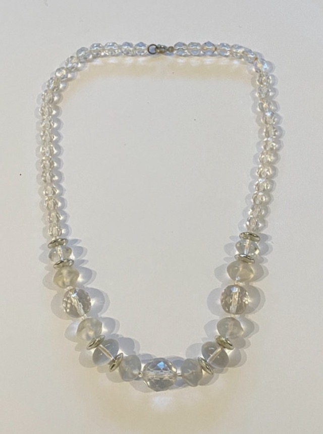1960s-frosted-faceted-glass-bead-necklace-45cm-princess-length-134-2