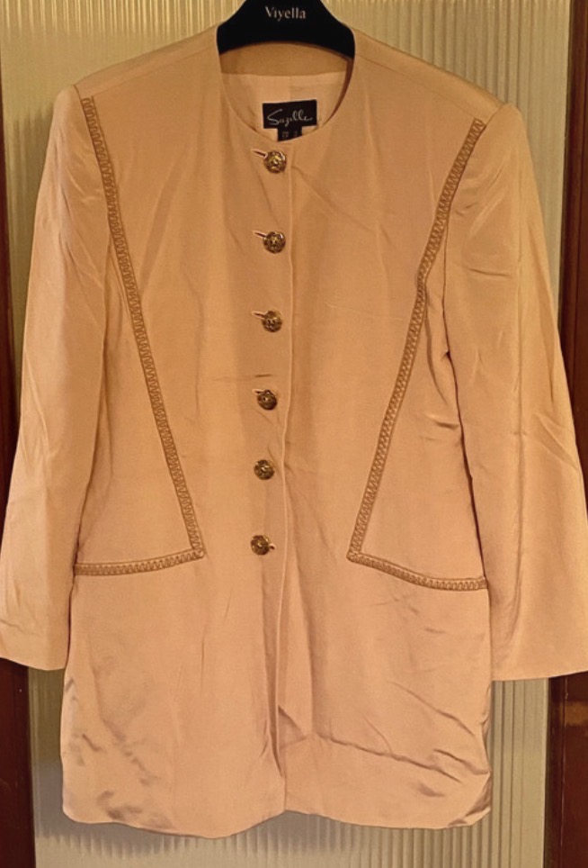 Lot 194: 1980s/1990s Suzelle Raw Silk Collarless Blazer — UK Size 12