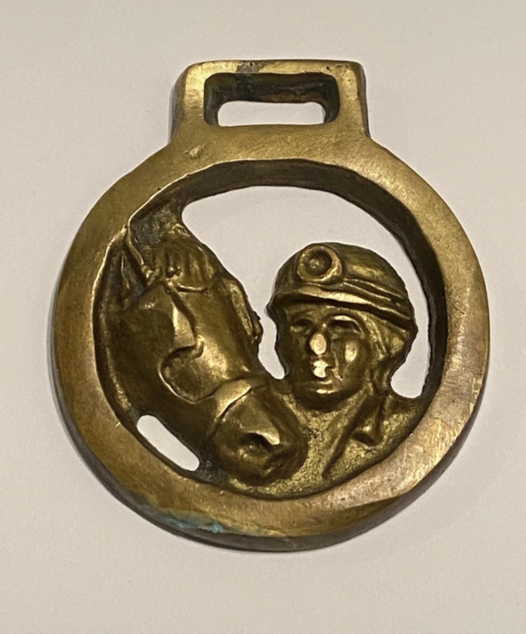 antique-cast-brass-horse-brasses-with-mining-themes-035-2