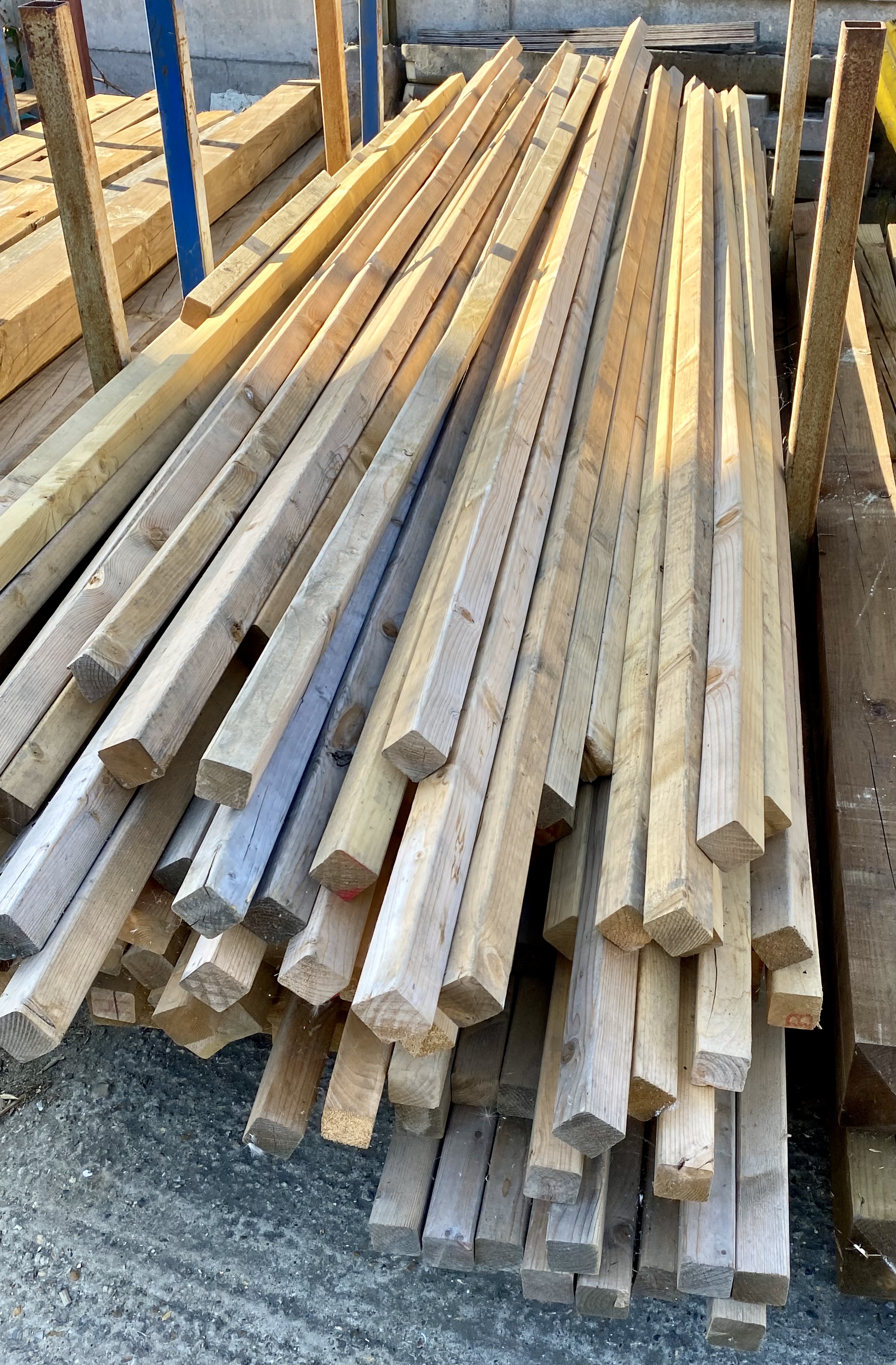 bundle-of-20x-untreated-timber-battens-45mm-x-45mm-2x2-3m-to-3-6m-grade-b-rejects-208-3