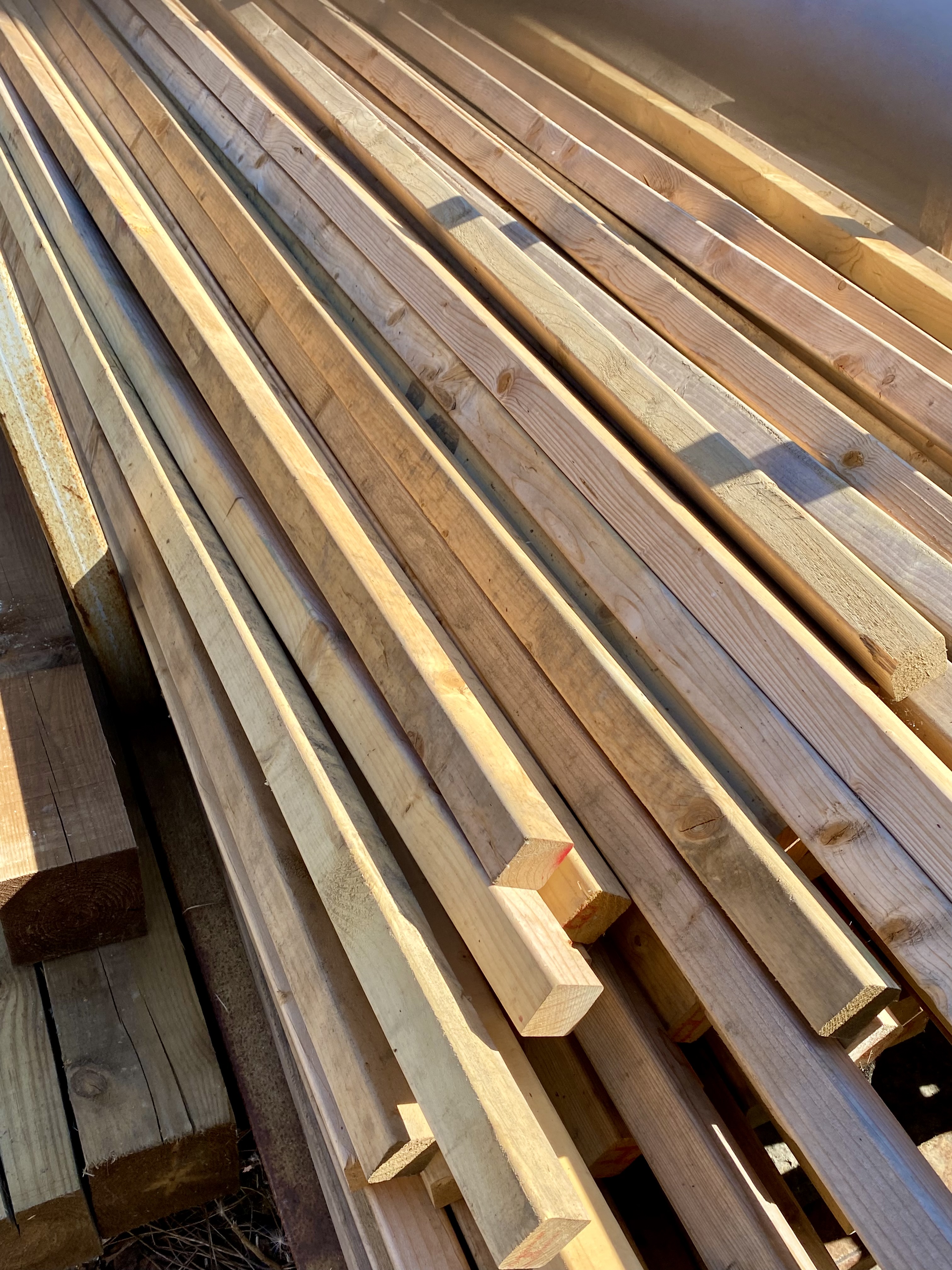 bundle-of-20x-untreated-timber-battens-45mm-x-45mm-2x2-3m-to-3-6m-grade-b-rejects-208-5