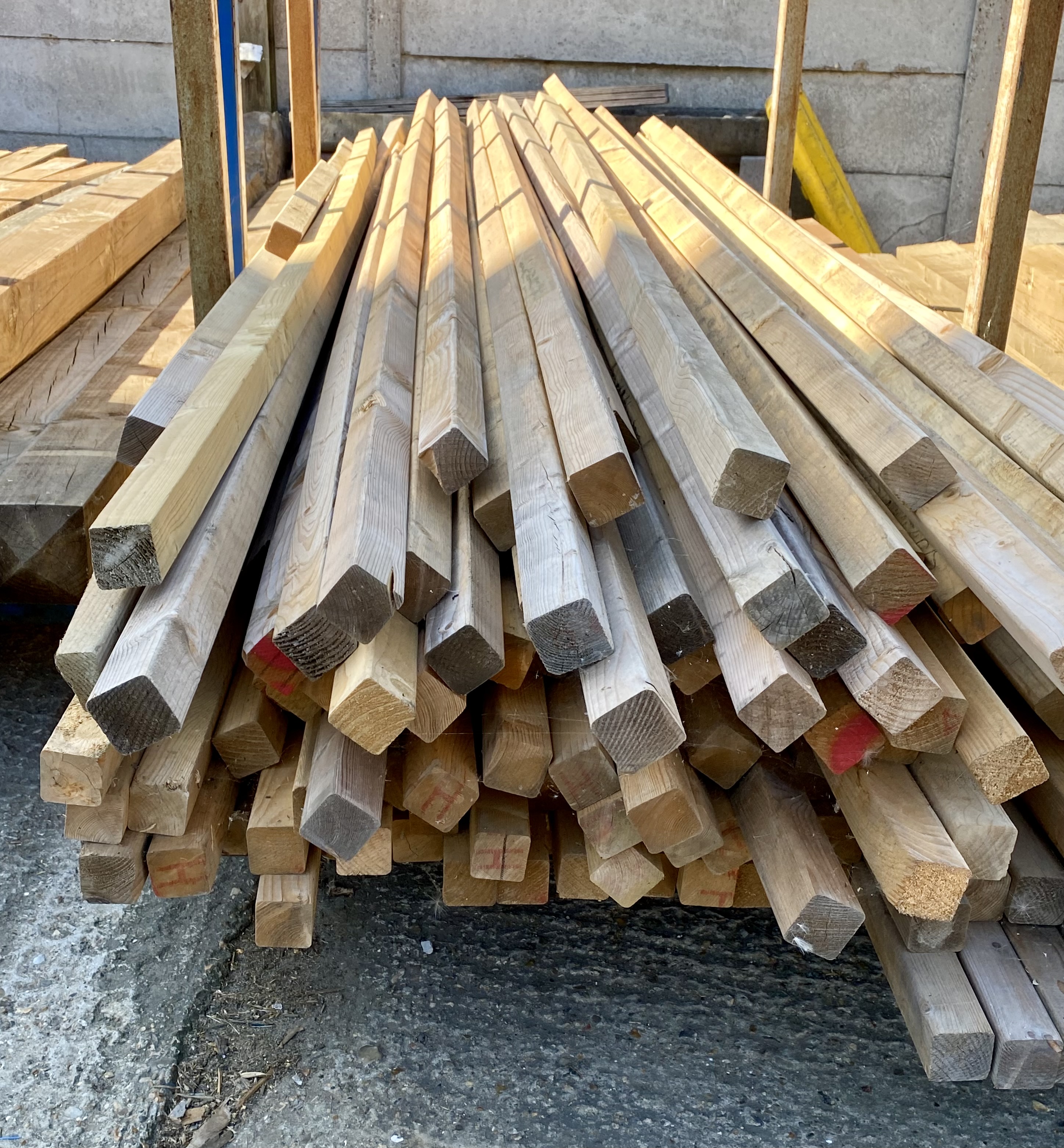 bundle-of-20x-untreated-timber-battens-45mm-x-45mm-2x2-3m-to-3-6m-grade-b-rejects-209-2