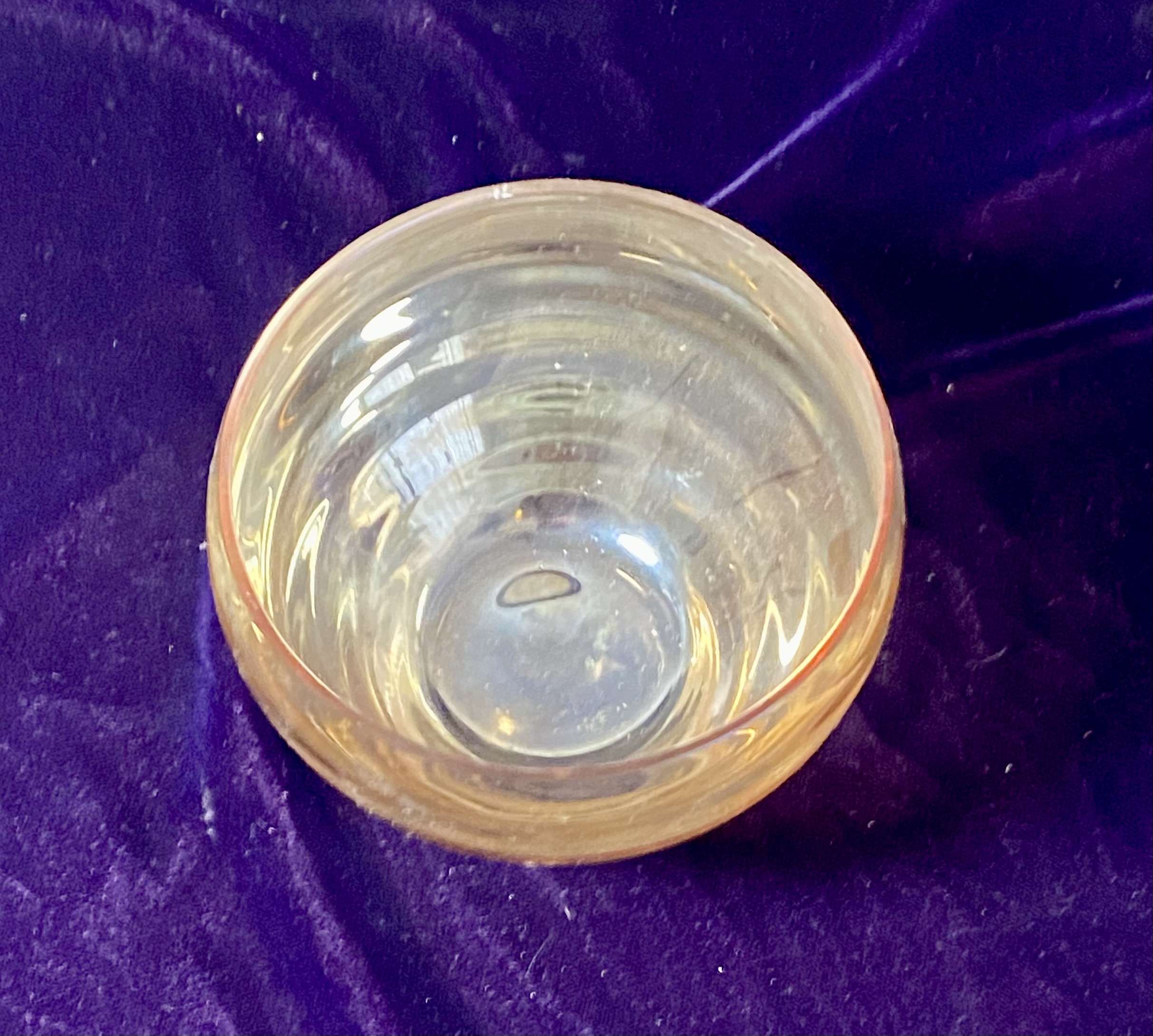 mid-20th-century-iridescent-amber-carnival-glass-bowl-056-2