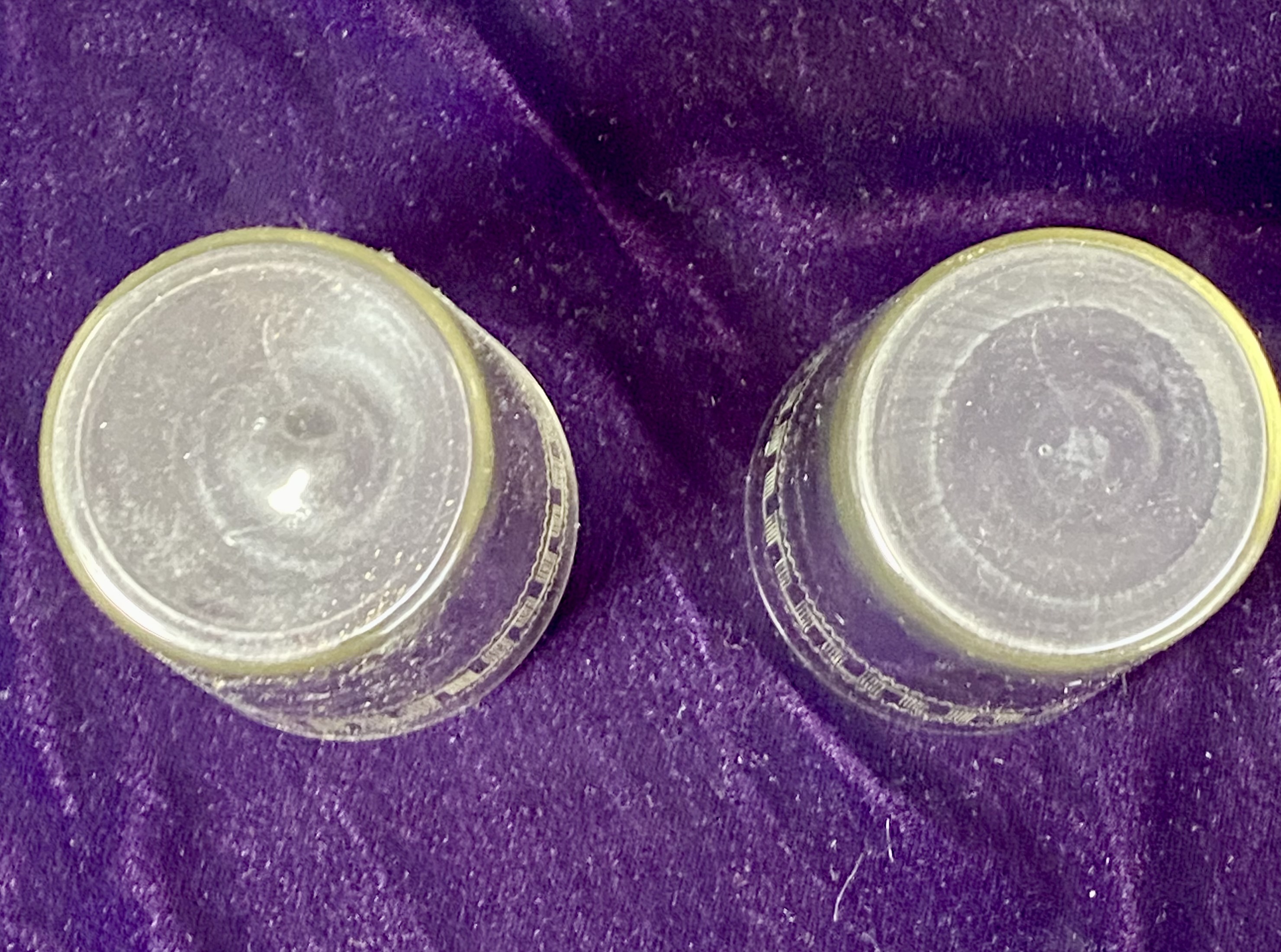 pair-of-1930s-1950s-clear-glass-tumblers-geometric-zigzag-pattern-057-3