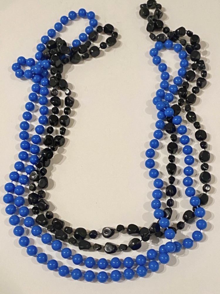 pair-of-1960s-vintage-bead-necklaces-blue-black-mod-style-117-4