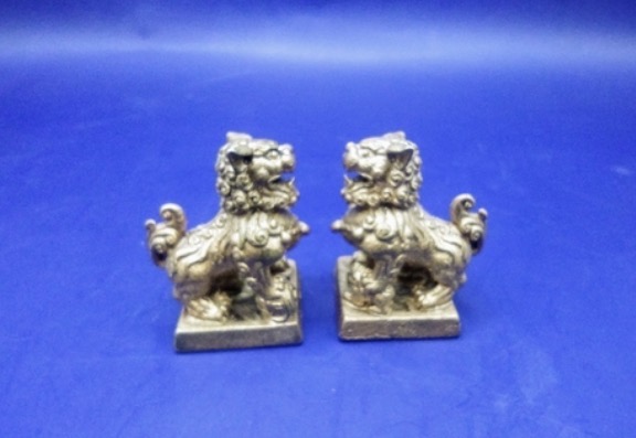 pair-of-chinese-gilt-metal-foo-dog-seal-stamps-156-2