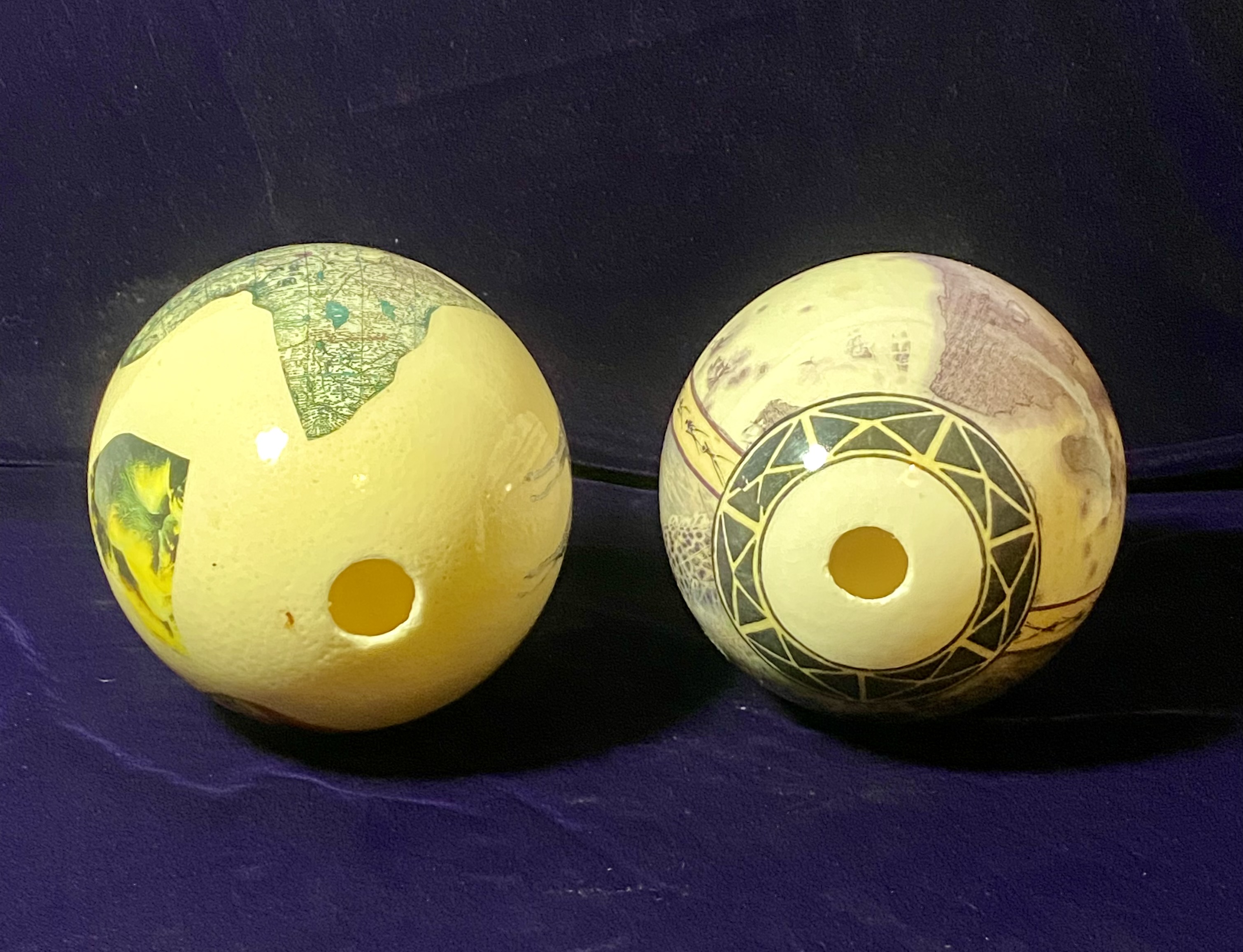 pair-of-vintage-decorated-ostrich-eggs-african-wildlife-theme-049-6