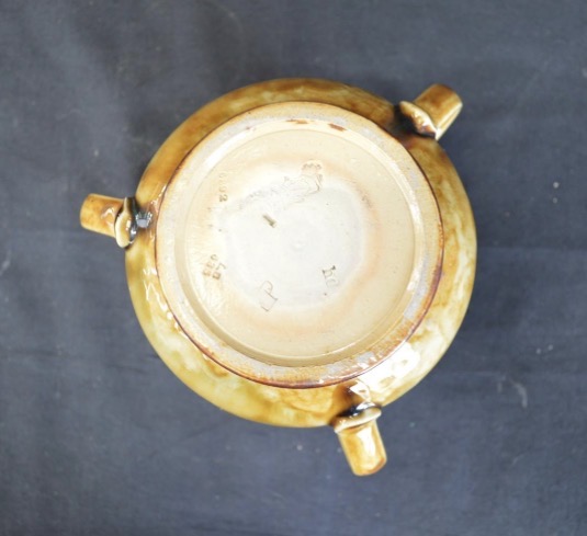 royal-doulton-stoneware-tyg-with-blue-flower-motif-020-3