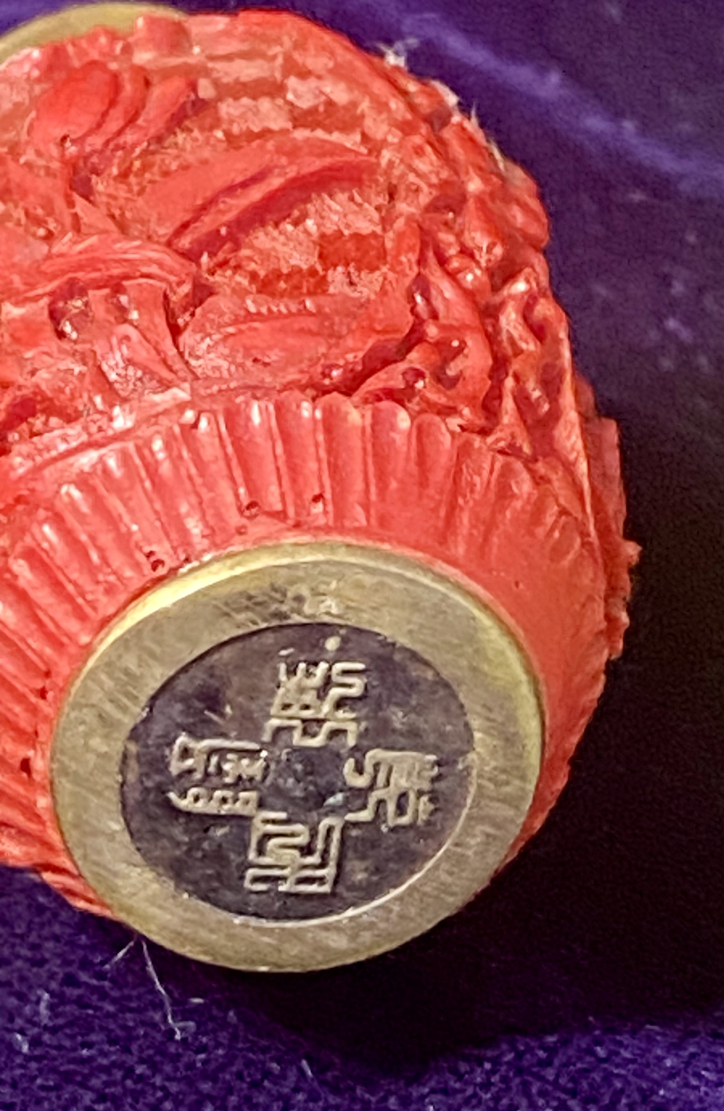 set-of-four-late-20th-century-chinese-export-style-snuff-bottles-66-8