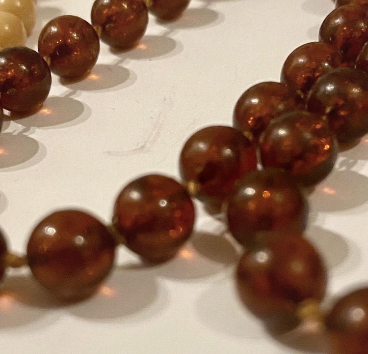 set-of-three-mid-century-bead-necklaces-cream-mottled-brown-amber-116-5