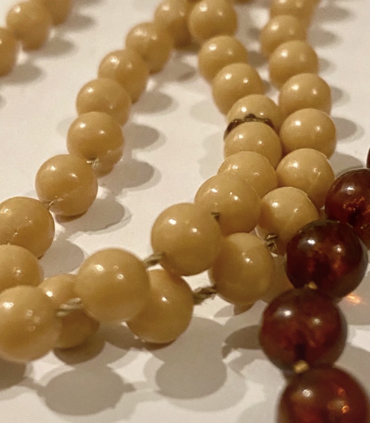 set-of-three-mid-century-bead-necklaces-cream-mottled-brown-amber-116-6
