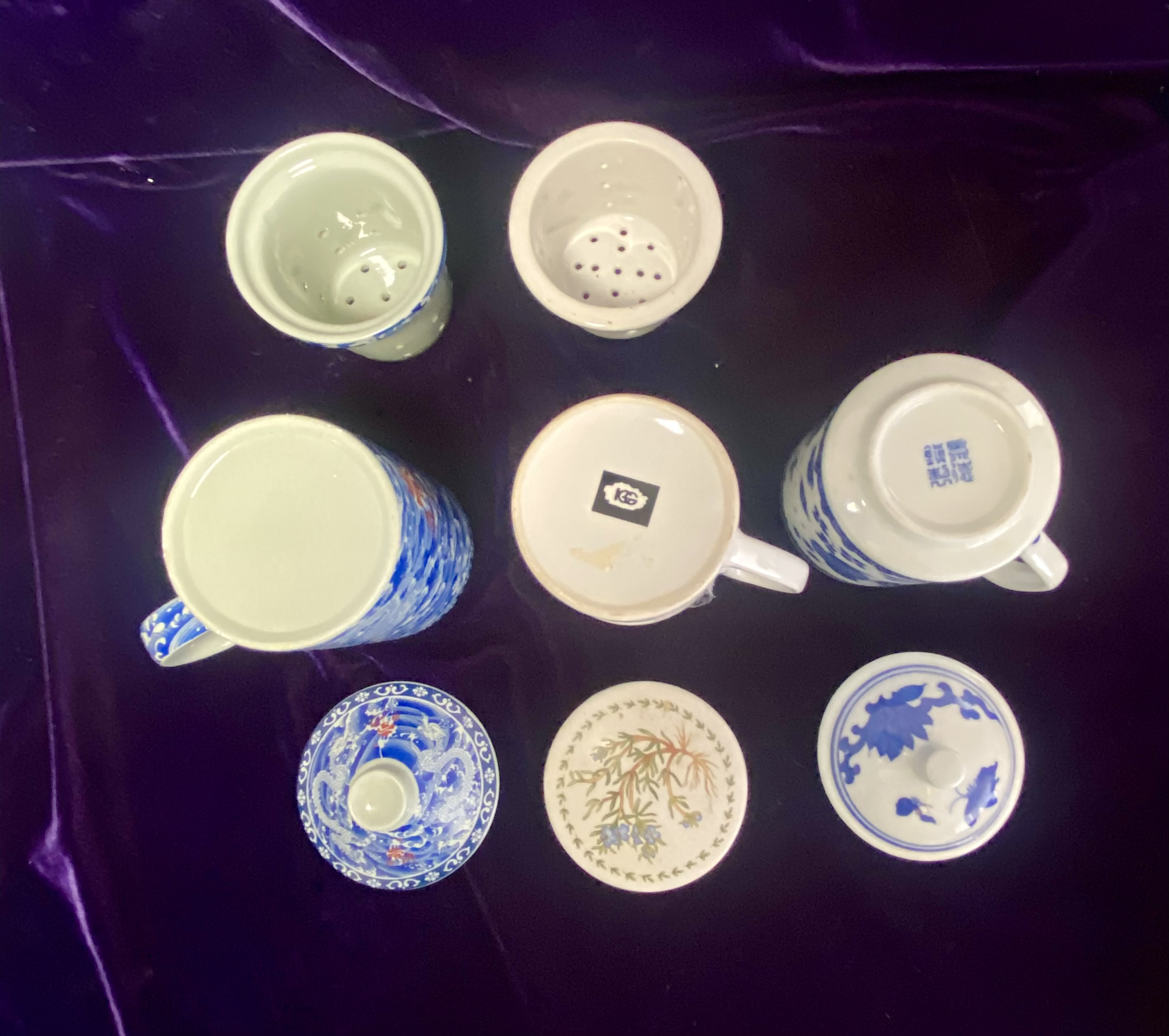 set-of-three-mid-to-late-20th-century-chinese-porcelain-lidded-infusion-mugs-068-6