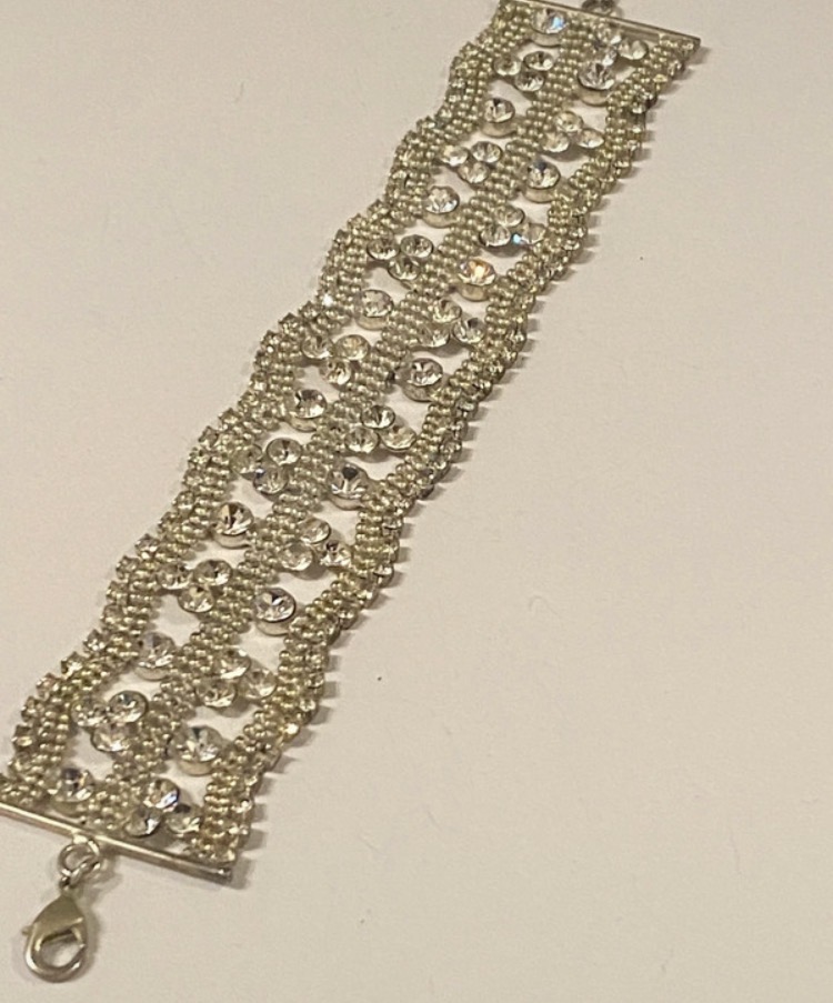 vintage-1950s-60s-rhinestone-cuff-bracelet-sparkly-cocktail-style-112-7