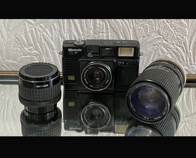 vintage-1980s-miranda-af-35mm-camera-kit-camera-lens-accessories-099-2