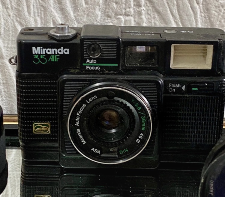 vintage-1980s-miranda-af-35mm-camera-kit-camera-lens-accessories-099-3