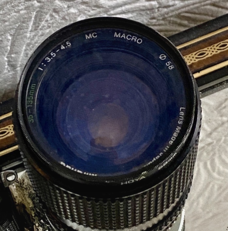 vintage-1980s-miranda-af-35mm-camera-kit-camera-lens-accessories-099-4