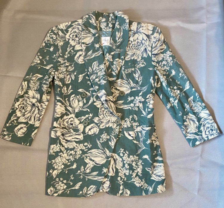 Lot 183: Vintage 1980s She Floral Wool Cashmere Blazer — Teal & Ivory, UK Size 8-10