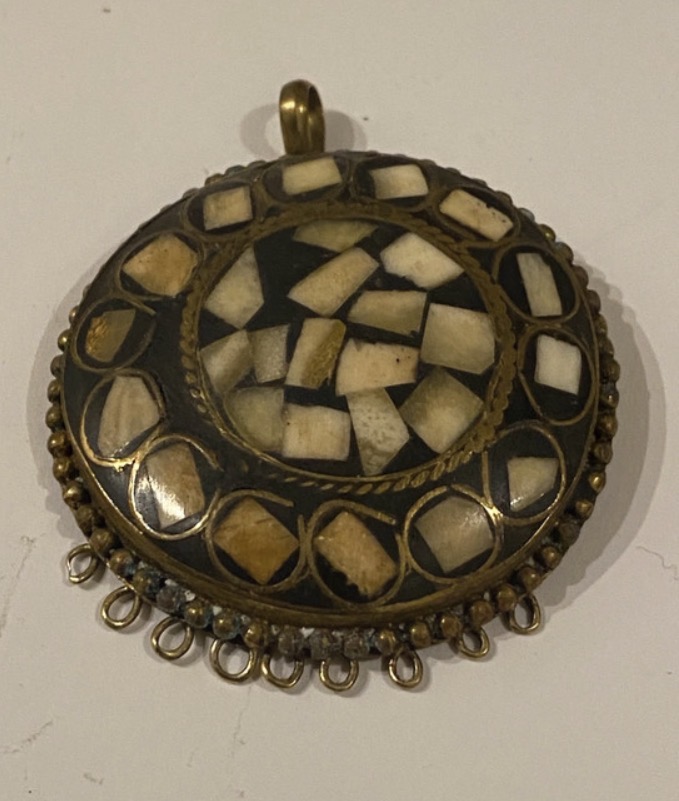 vintage-boho-brass-bone-inlay-pendant-48mm-statement-piece-125-2