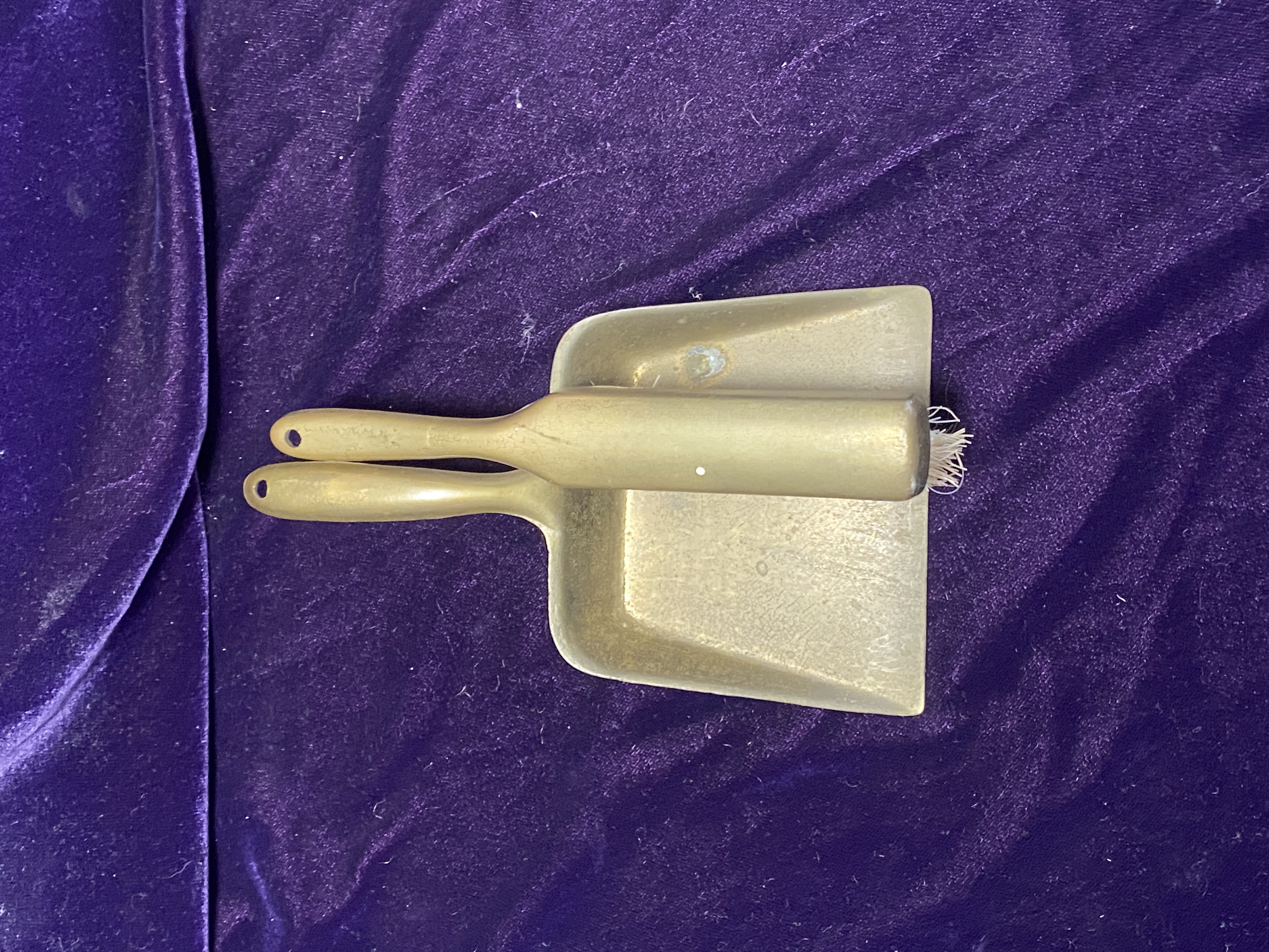 vintage-brass-miniature-dustpan-and-brush-set-075-2