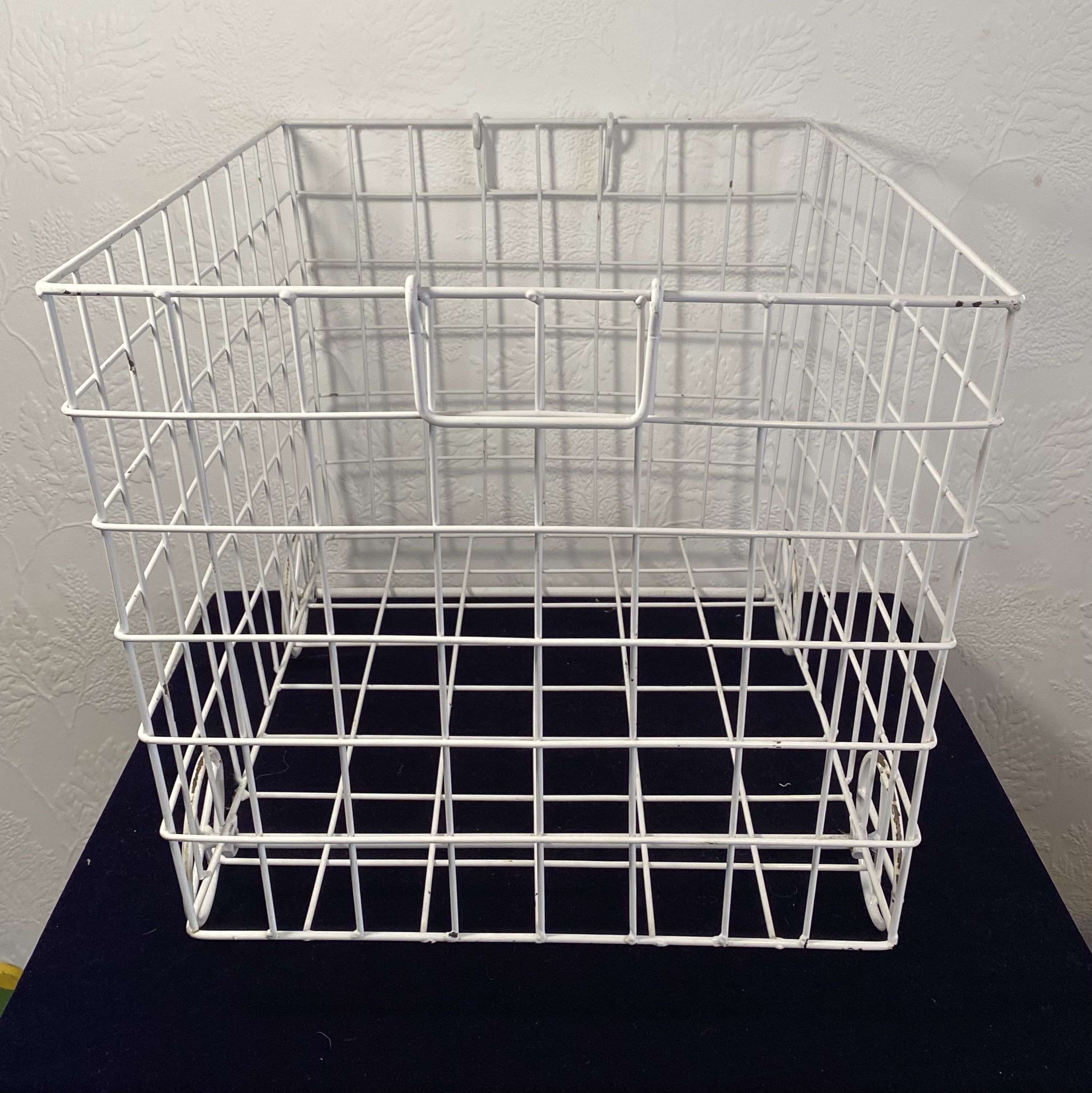 vintage-ikea-white-metal-wire-basket-on-wheels-090-5