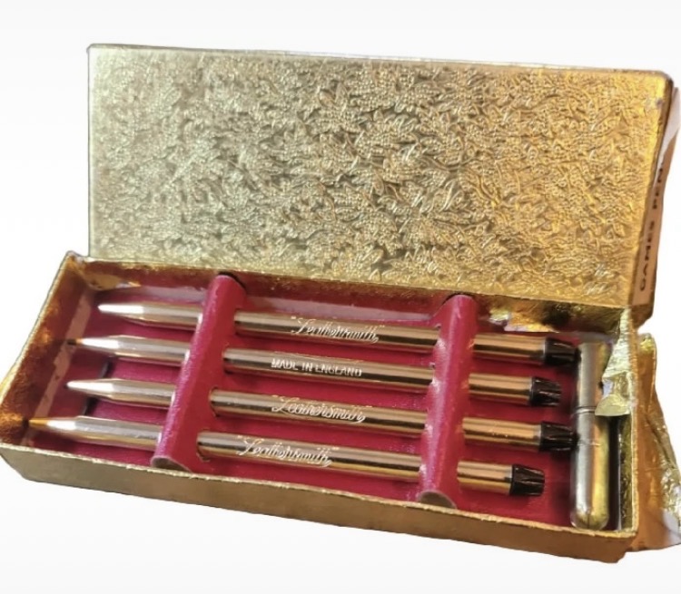 Lot 040: Vintage Leathersmith Gold-Plated Propelling Pencil Set
