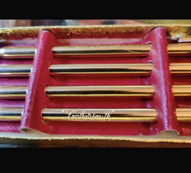 vintage-leathersmith-gold-plated-propelling-pencil-set-040-3