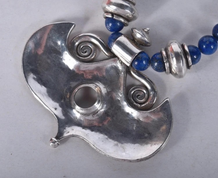 vintage-middle-eastern-silver-lapis-lazuli-necklace-decorative-pendant-151-3