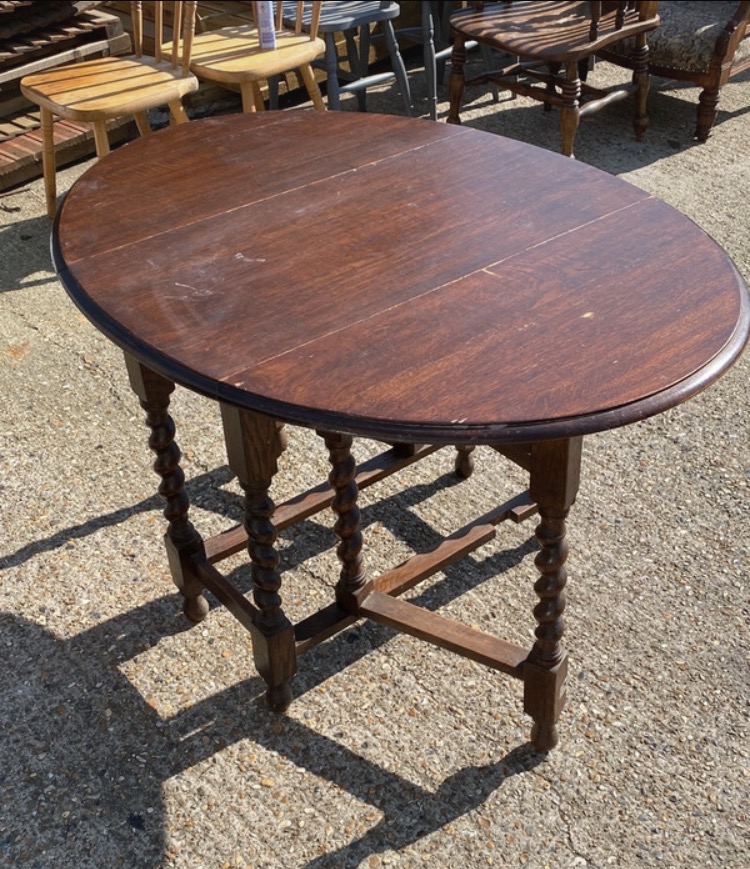 Lot 002: Vintage Oak Gateleg Table with Barley Twist Legs