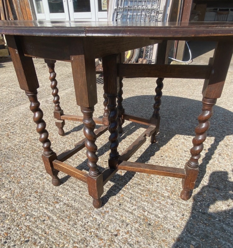 vintage-oak-gateleg-table-with-barley-twist-legs-002-9
