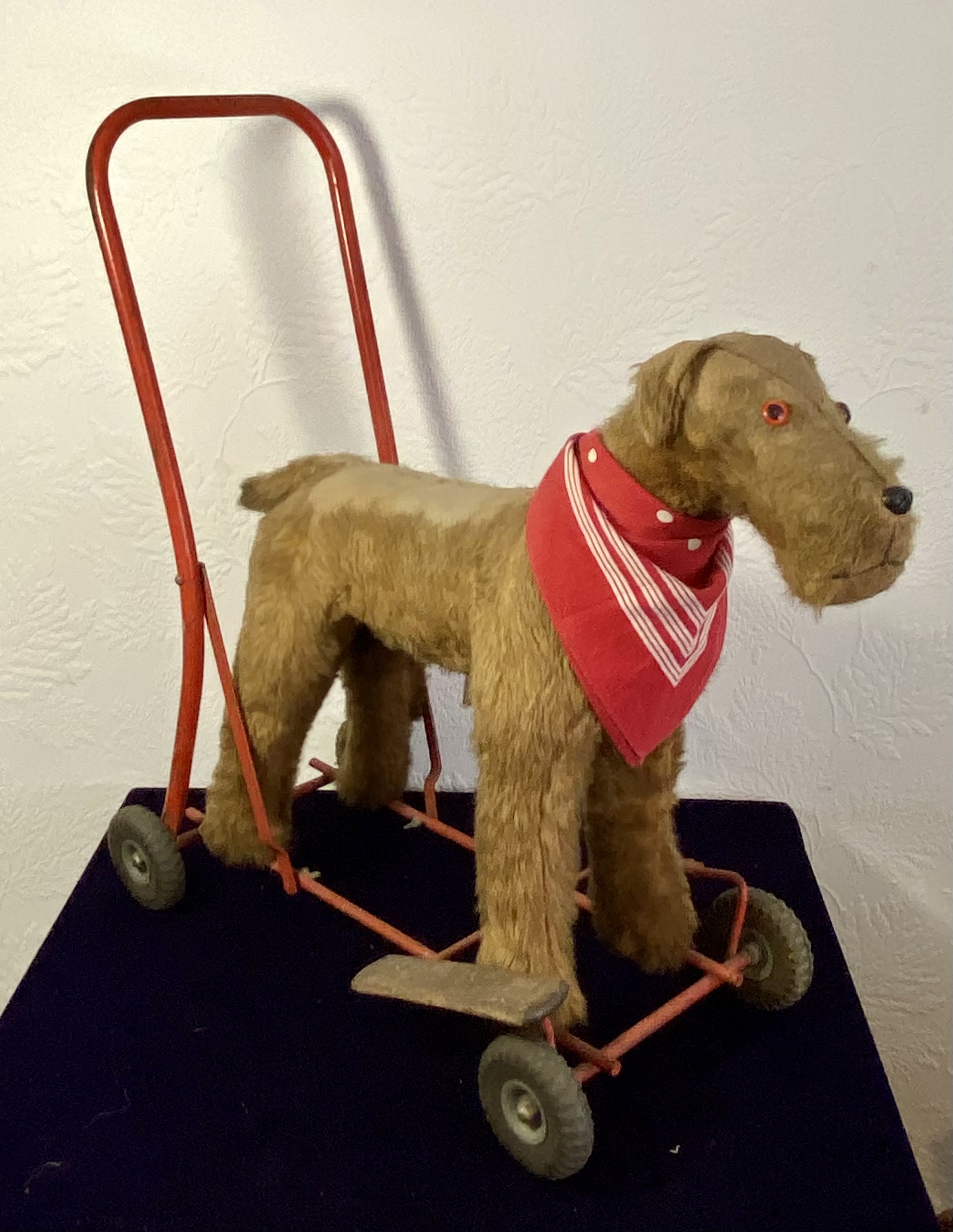 vintage-push-along-dog-toy-nursery-animal-ride-on-088-3