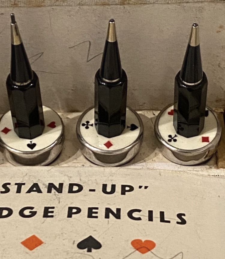 vintage-set-of-4-stand-up-bridge-pencils-with-original-box-036-3