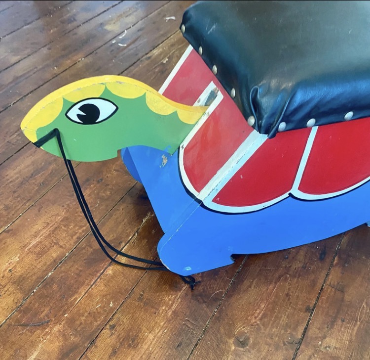 vintage-wooden-turtle-pull-toy-nursery-stool-001-3